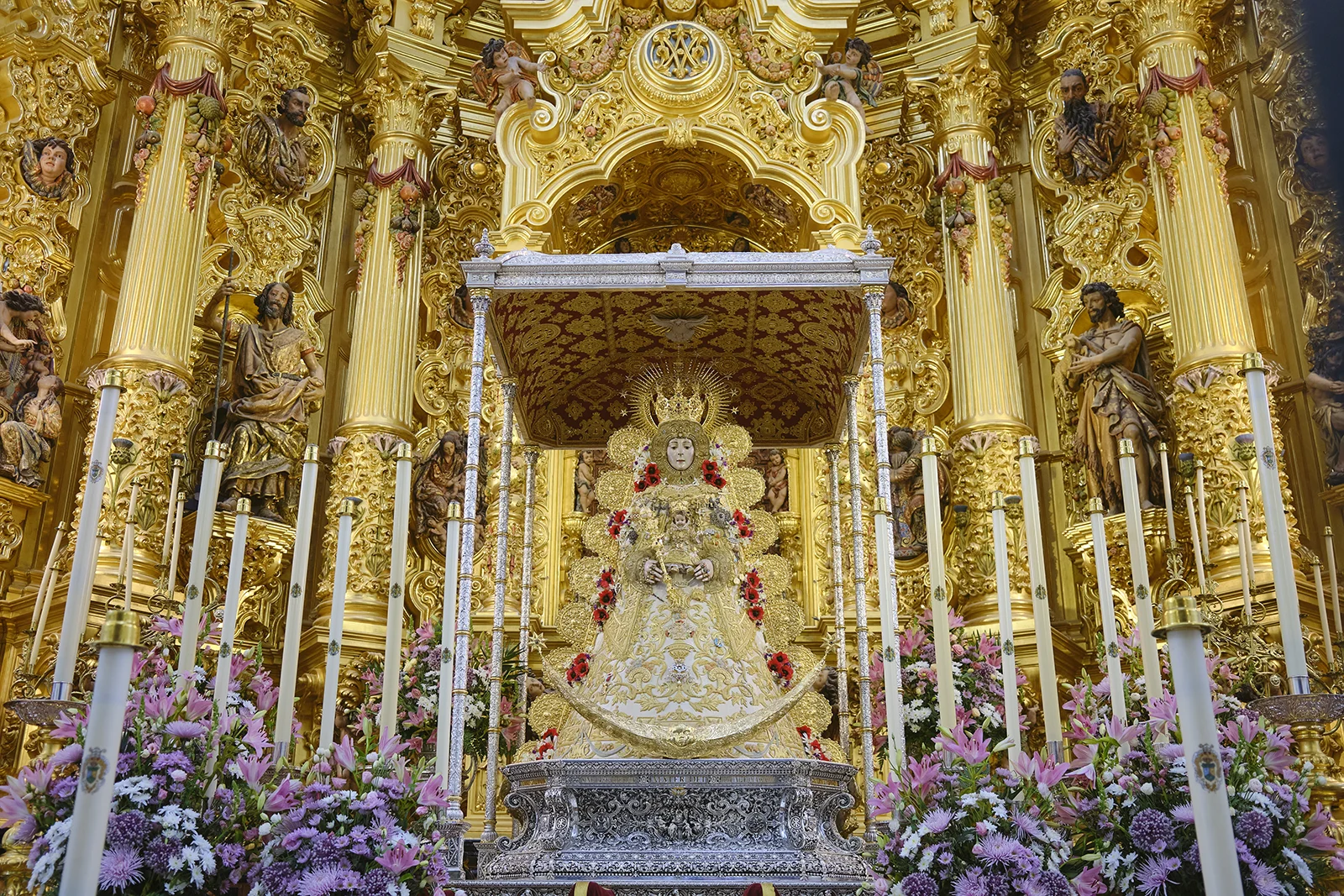 La Blanca Paloma Virgen del Rocío